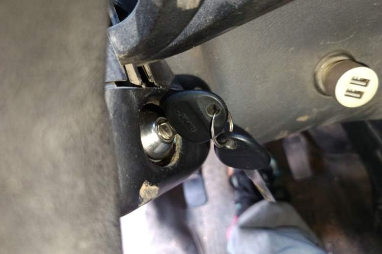 Used JMC Transit 2017 2.8T Commercial Version Long Wheelbase Mid-Roof 6/7/8-Seater JX493
