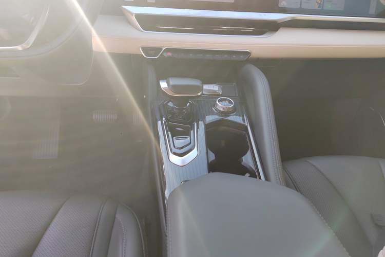 Used Geely Auto Monjaro L 2023 2.0TD High-Power Automatic Two-Wheel Drive Flagship Version