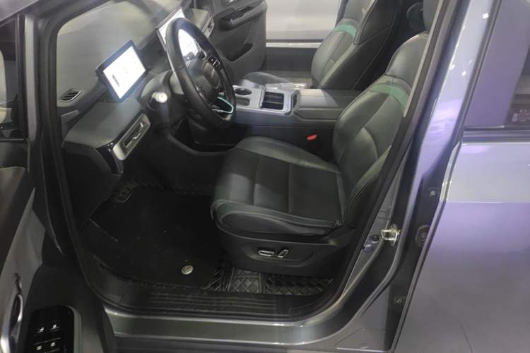 Used AION Y 2023 Plus 510 Smart Edition
