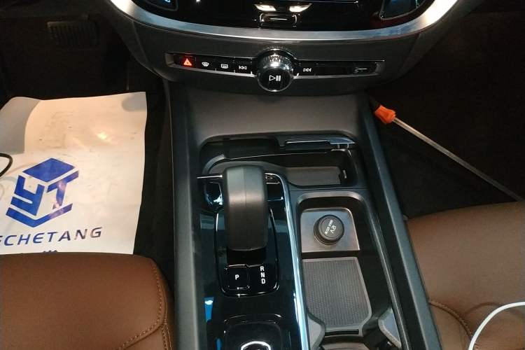 Used Volvo S60 2023 B4 Zhiyi Luxury Edition