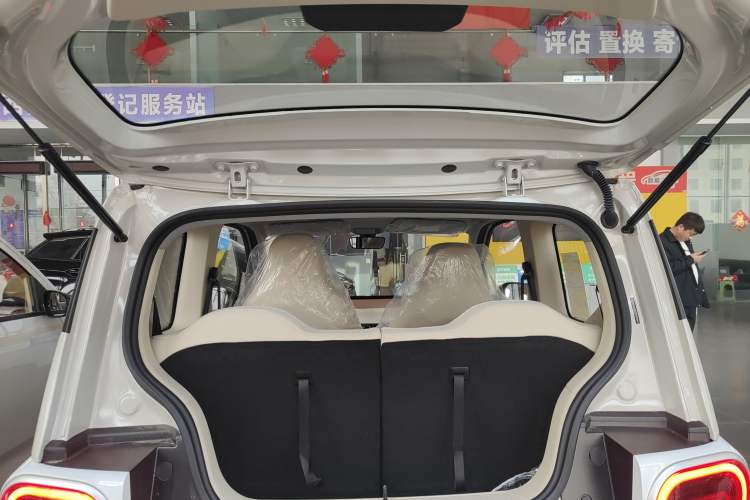 Used Wuling Hongguang MINIEV 2024 3rd Generation 215km Youth Edition
