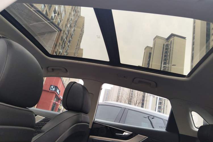 Used Hongqi HS5 2019 2.0T Smart Connect Flagship Edition
