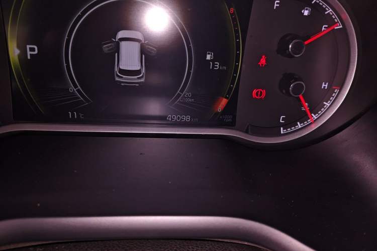 Used Kia Sportage R 2019 2.0L Automatic Smart Luxury Edition Odometer Close Up