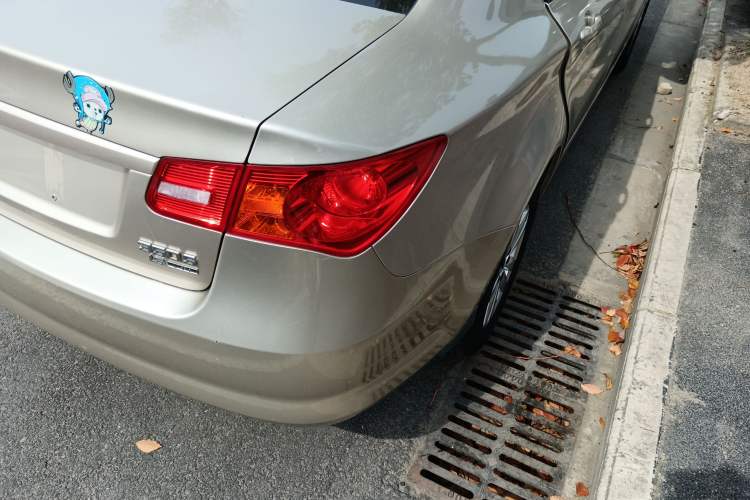 Used Roewe 350 2014 1.5L Manual Xunchi Edition Right Rear Taillight