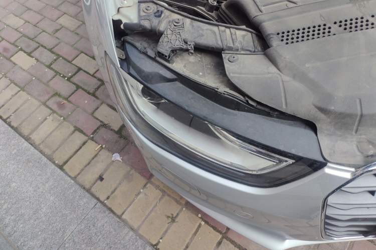 Used Audi A4L 2013 35 TFSI Automatic Standard Model Right Front Headlight