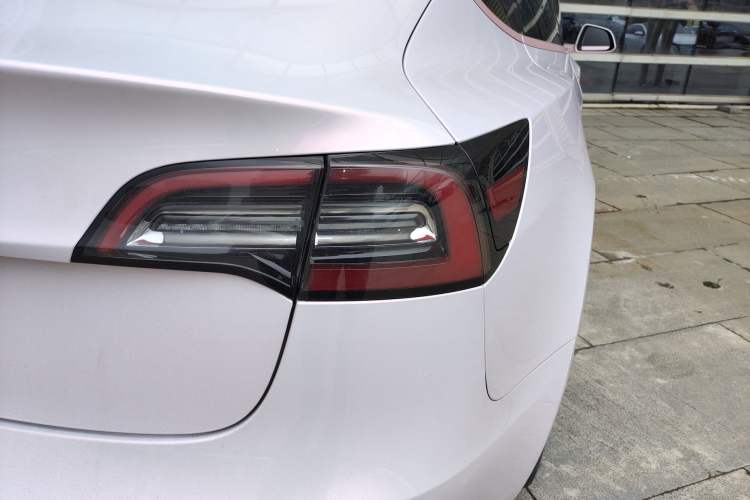 Used Tesla Model 3 2020 Revised Version Standard Range Rear-Wheel Drive – Upgraded Edition Exterior 3