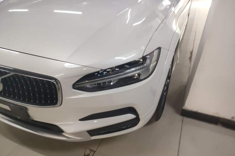 Used Volvo V90 2020 Facelifted Cross Country T5 AWD Zhiyuan Edition
