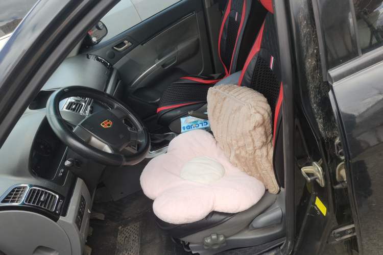 Used Geely Auto Classic Emgrand 2012 Sedan 1.5L Manual Chao Yue Model Left Front Seat