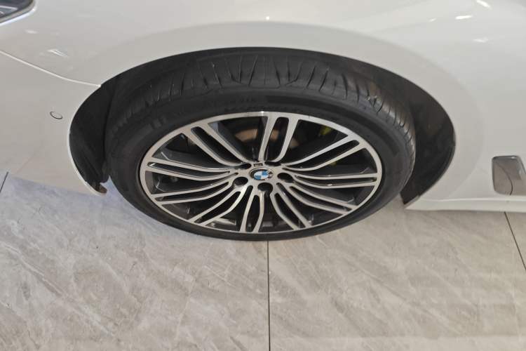 Used BMW 5 Series 2018 Facelifted 530Li xDrive M Sport Package