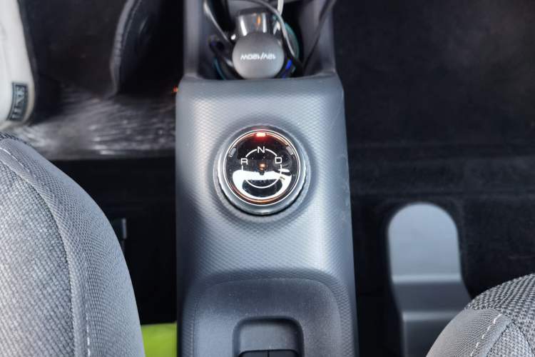 Used Wuling Zhiguang New Energy 2025 Standard Model Gear Lever