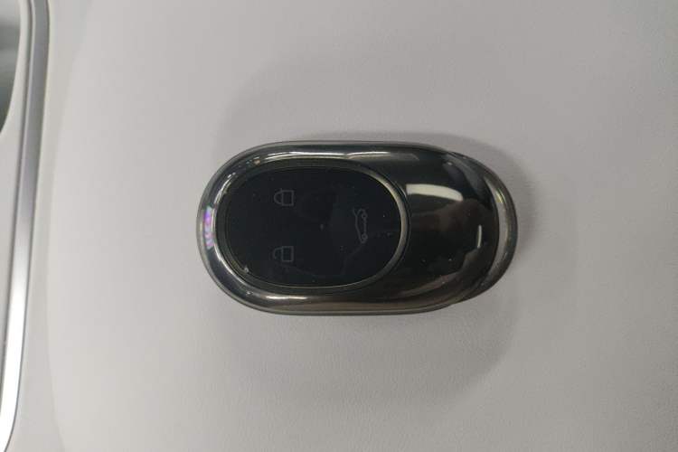 Used Nio ES6 2024 75 kWh
