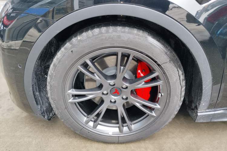 Used Tesla Model Y 2023 Rear-Wheel-Drive Version
