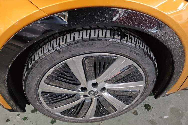 Used Toyota bZ5 2025 Model 550 PRO Smart Driving Edition Exterior 4