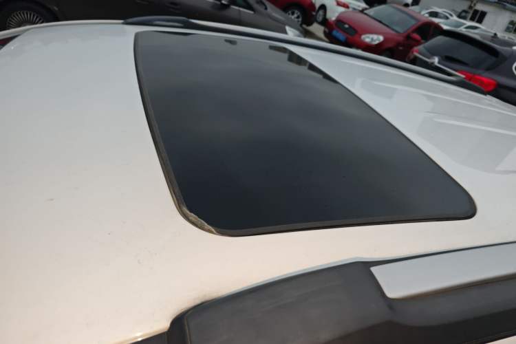 Used Buick Encore 2015 1.4T Automatic Two-Wheel Drive Urban Elite Version