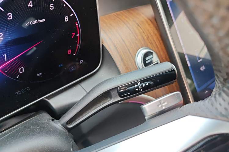 Used Mercedes-Benz GLC 2023 Refreshed GLC 300 L 4MATIC Dynamic Edition 5 Seats
