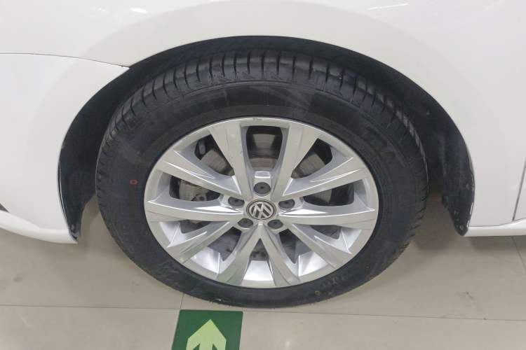 Used Volkswagen Lavida 2015 1.6L Automatic Comfort Edition