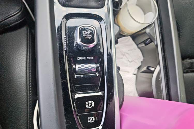 Used Volvo S60 2021 T4 Zhiyuan Luxury Edition
