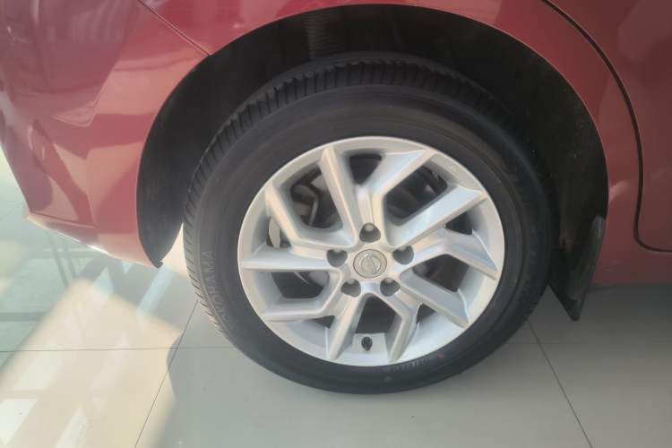 Used Nissan Tiida 2021 1.6L CVT Cool Edition Right Rear Wheel Hub