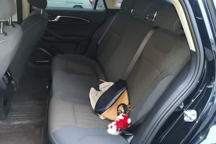 Used Bestune B70 2025 Dragon Edition 1.5T Quality Enjoyment Model
