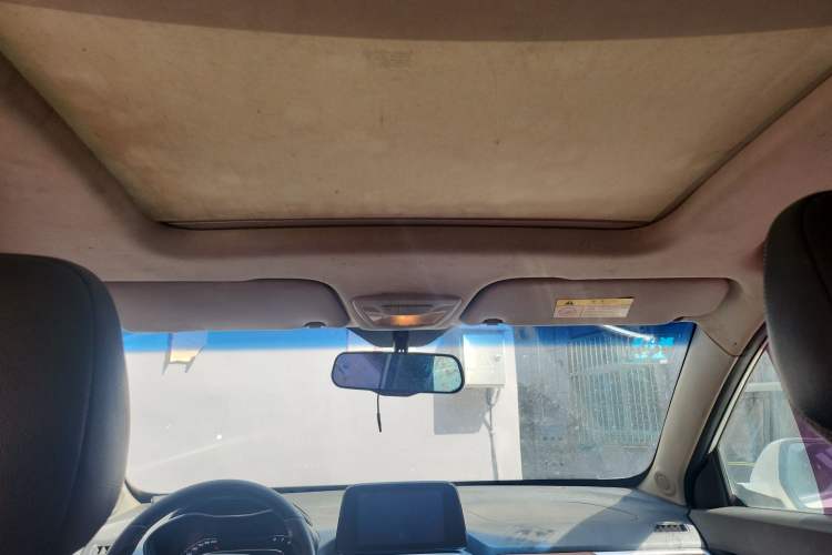 Used Baojun 510 2017 1.5L Manual Luxury Model Headliner