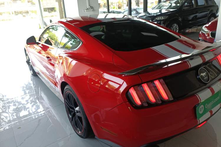 Used Ford Mustang 2015 2.3T Performance Edition
