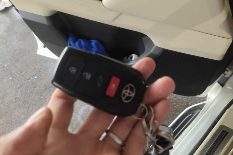 Used Toyota Land Cruiser 