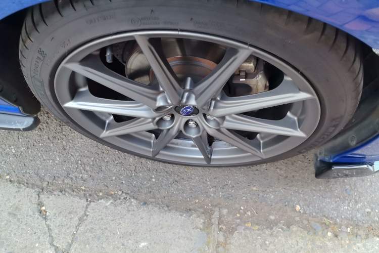 Used Subaru BRZ 2015 2.0i Manual Model Exterior 7