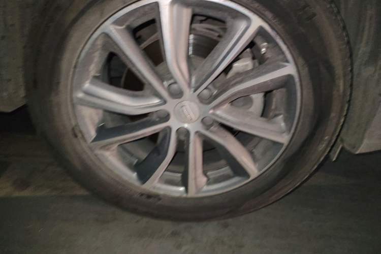 Used Geely Auto Emgrand X7 Sport 2018 1.8TD Automatic Two-Wheel Drive Smart Connect 4G Internet Edition