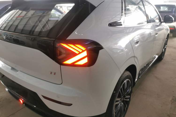 Used ARCFOX T1 2025 Model 425 PLUS
