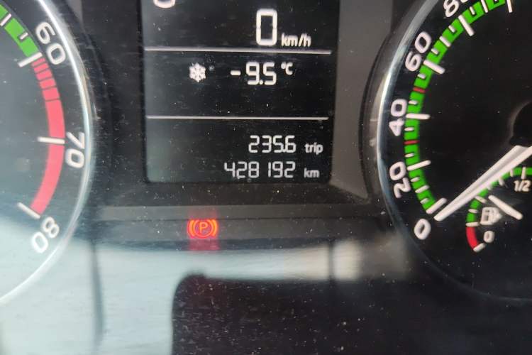 Used Skoda Octavia 2019 1.5L Automatic SmartDrive Comfort Edition China VI Standard
