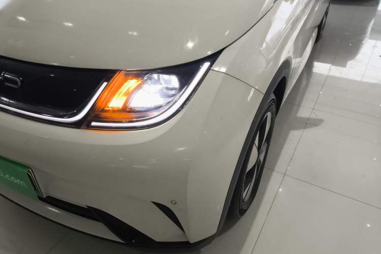 Used BYD Dolphin 2023 420 km Fashion Edition