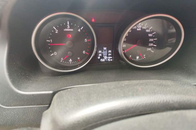 Used Haval H6 2011 Green Silence 2.0T Manual Two-Wheel Drive Elite Model