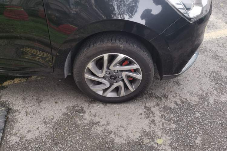 Used JAC Refine S2 2016 1.5L CVT Luxury Smart Version Two-Tone Edition