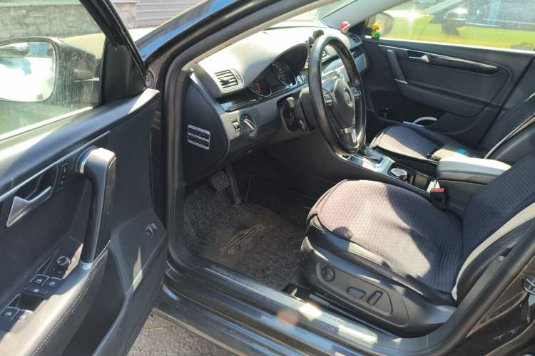 Used Volkswagen Magotan 2013 1.8TSI Premier Model Driver Seat