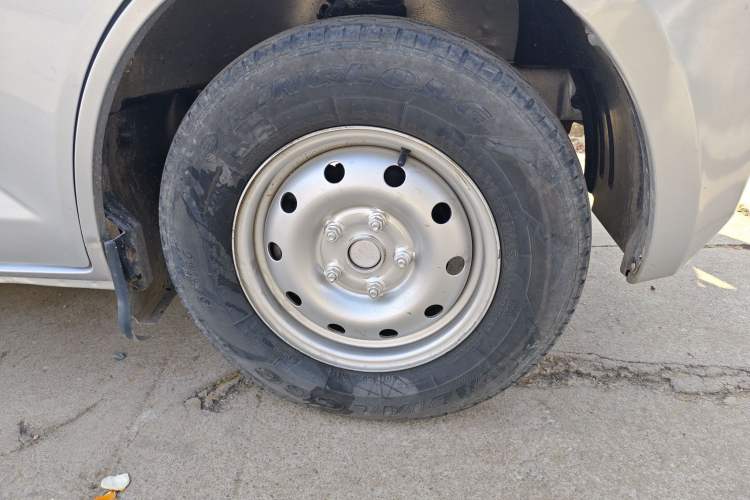 Used CHANGAN KAICHENG Ruixing M60 2019 1.5L Standard Version China VI Emission Standard 5/6 Seats DAM15KR