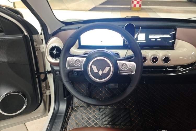 Used Wuling Bingo 2023 333 km Lingxi Connected+ Version
