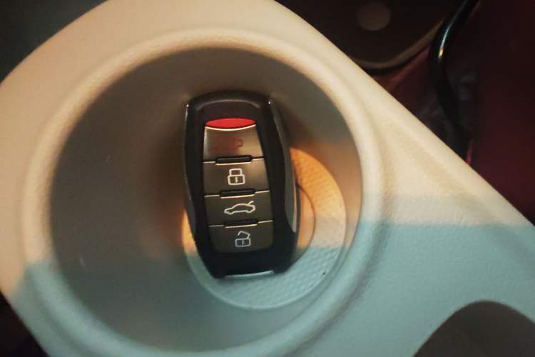 Used ORA White Cat 2020 360km Standard Version Vehicle Key