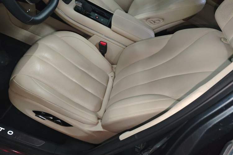 Used Hima AITO M7 2022 1.5T Rear-Drive Comfort Edition Left Front Seat