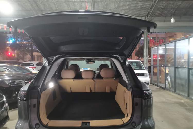 Used Chery Tiggo 8 L 2024 2.0T Two-Wheel Drive Prestige Version 5 Seats
