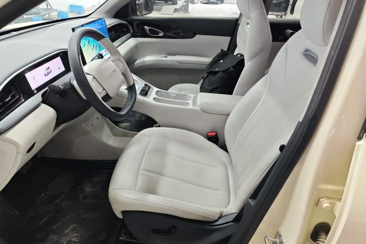 Used Geely Galaxy Geome 2025 UP 410km Exploration+ Edition
