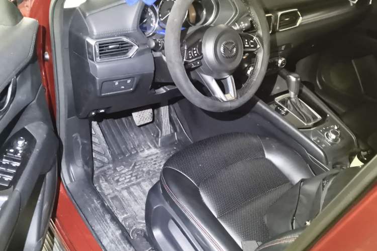 Used Mazda CX-5 2017 2.0L Automatic 2WD ZhiShang Trim China V Standard