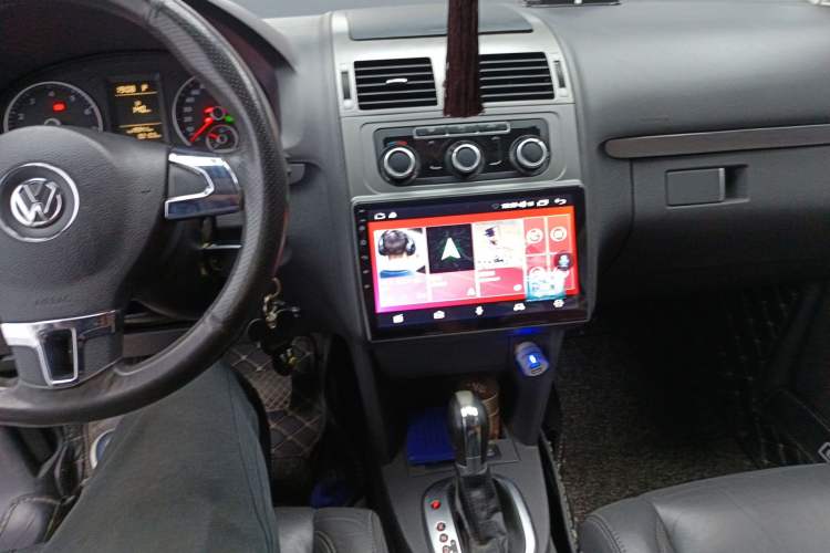 Used Volkswagen Touran 2013 1.4T DSG Comfort Edition 5-Seater
