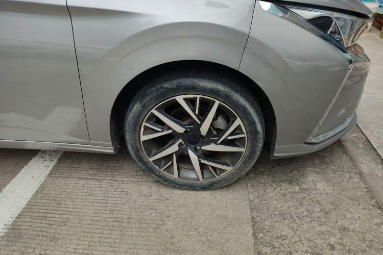 Used Dongfeng Aeolus Yixuan 2020 230T Automatic Dazzle Track Edition
