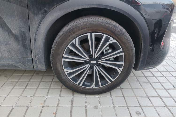 Used Geely Galaxy Xingjian 7 EM-i 2025 120km Flagship Edition
