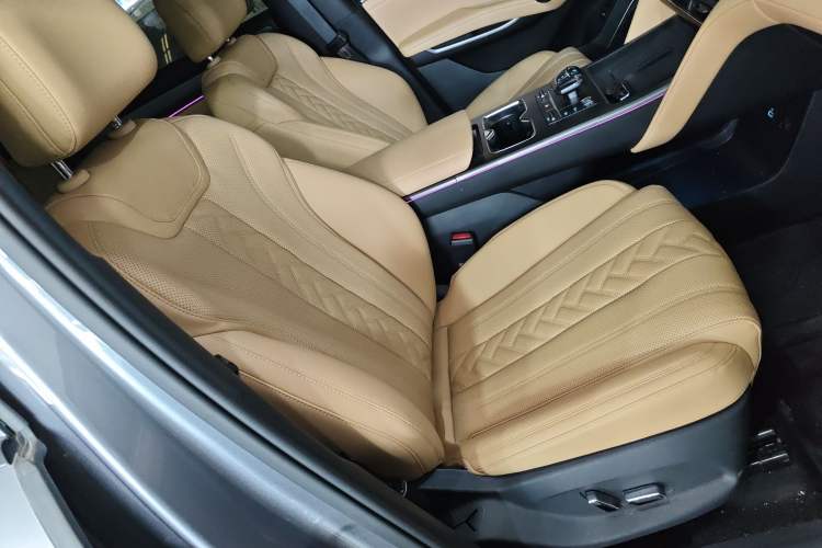 Used BYD Song L DM-i 2024 160 km Excellence Version
