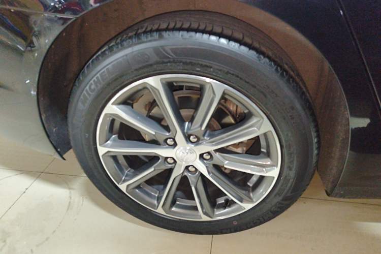 Used Buick LaCrosse 2022 652T Luxury Version Exterior 5