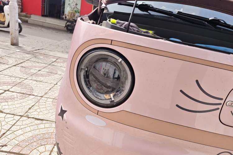 Used Geely Galaxy Panda 2024 Panda Mini 200km Dragon Edition Right Front Headlight