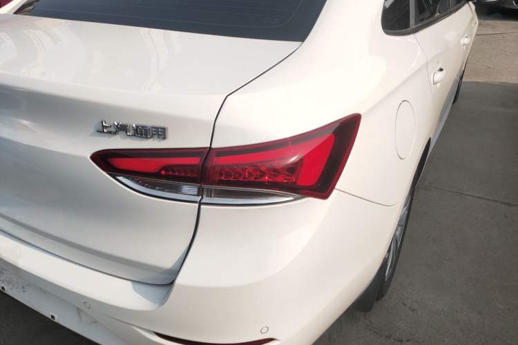 Used Buick GT 2021 Revised Version 1.3T Automatic Mild Hybrid Elite Edition Right Rear Taillight