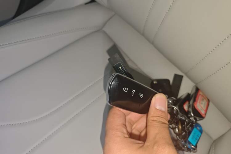 Used Volkswagen Lavida 2026 Pro 300TSI Starry Zhi Yi Edition Vehicle Key