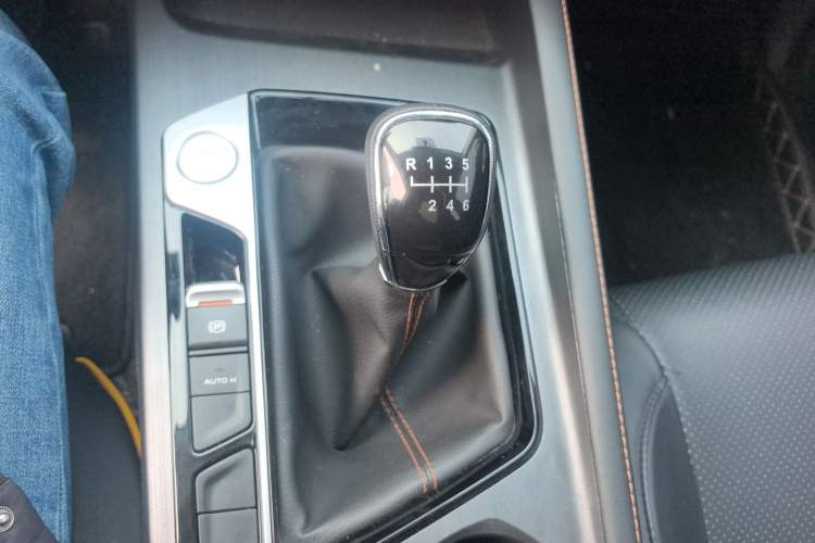 Used Oshan X7 PLUS 2023 Enjoy Edition 1.5T Manual Jiayue Model
